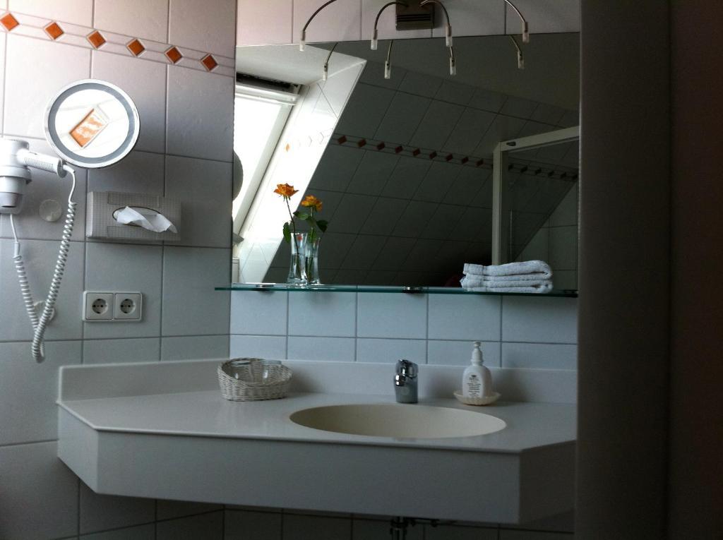 Hotel Seeperle Langenargen Room photo