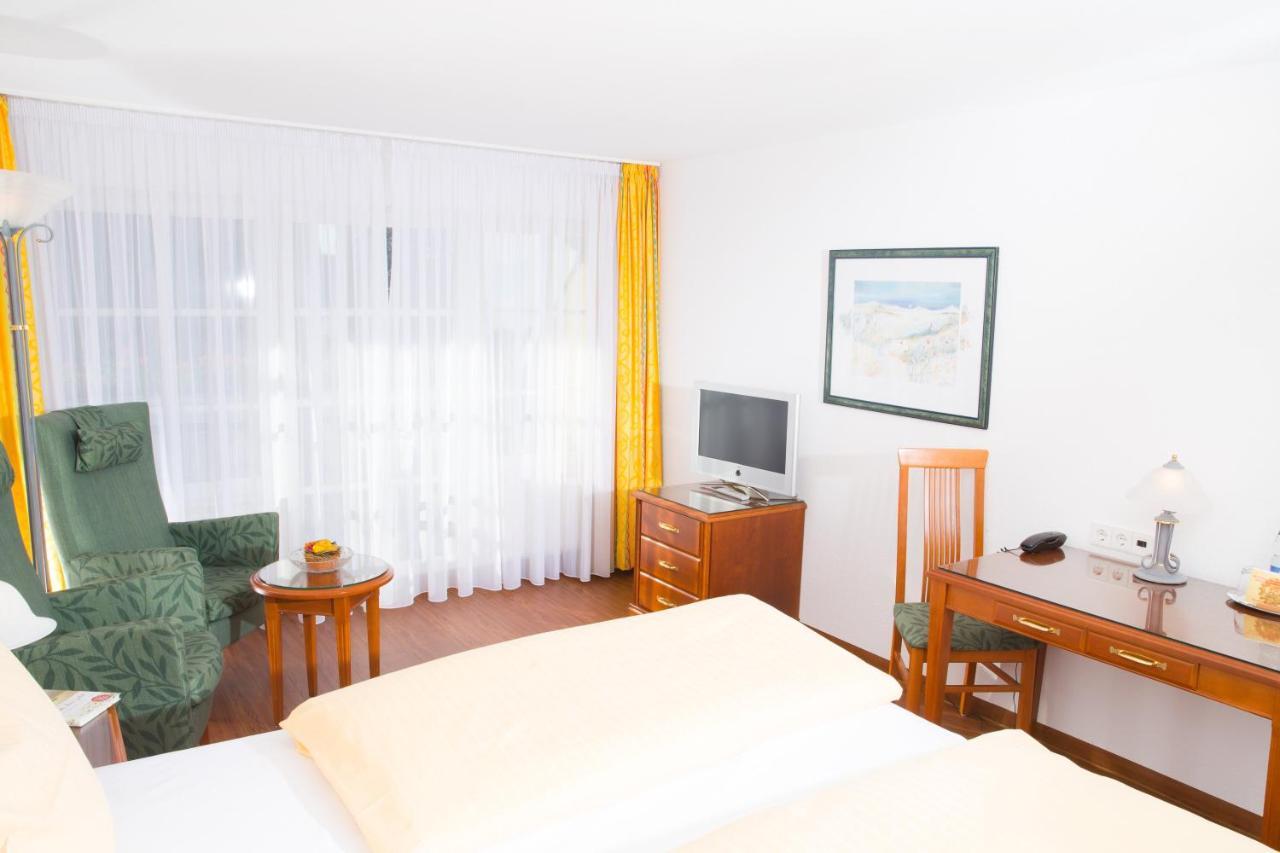 Hotel Seeperle Langenargen Exterior photo