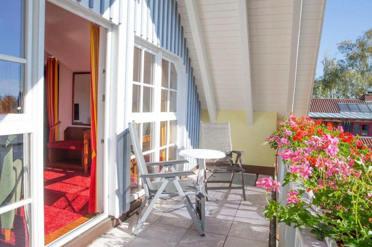 Hotel Seeperle Langenargen Exterior photo